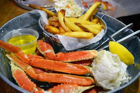 captain curt's crab and oyster.